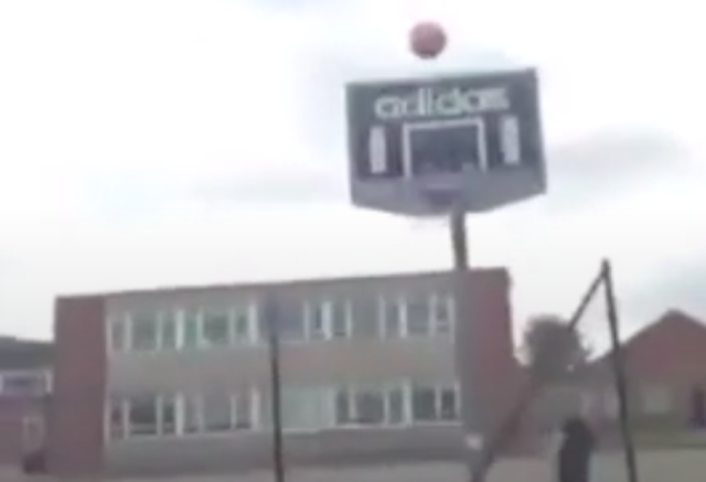 basketball trickshot