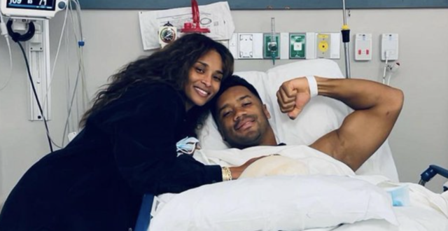 Russell Wilson finger injury