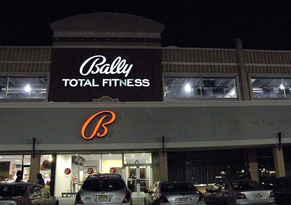 Bally Total Fitness 